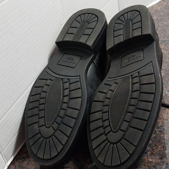 Dockers Wing Tip Shoes...Size 7.5...Worn Once.. - Picture 4 of 5